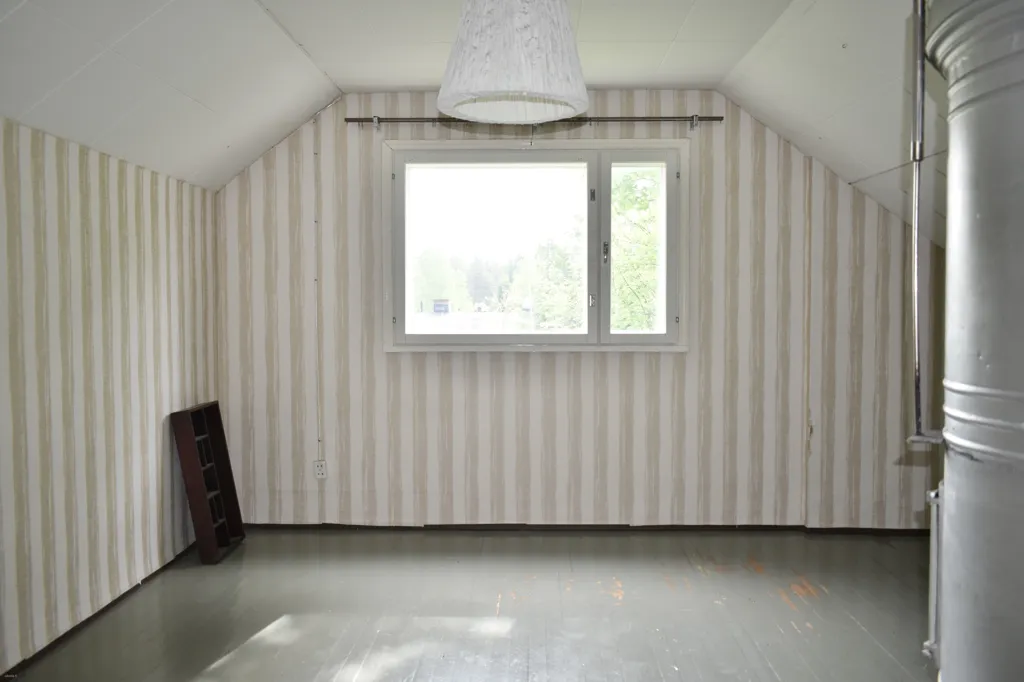 Toad - Demolished House with 2,000m² Plot in Kajaani