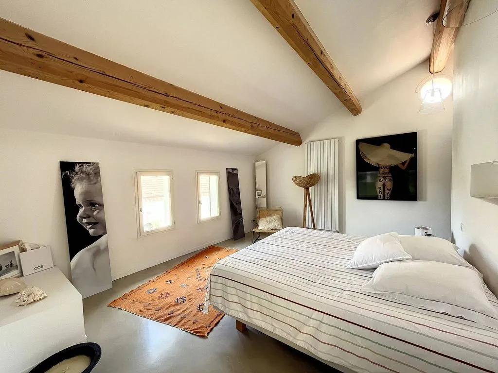 Chambres - Villa Luxueuse avec Piscine à Antibes
