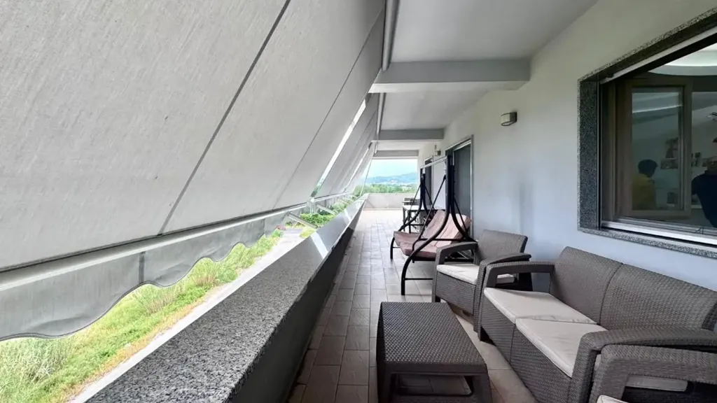 Balcon - Panoramic Penthouse with Terrace in Commenda, Rende