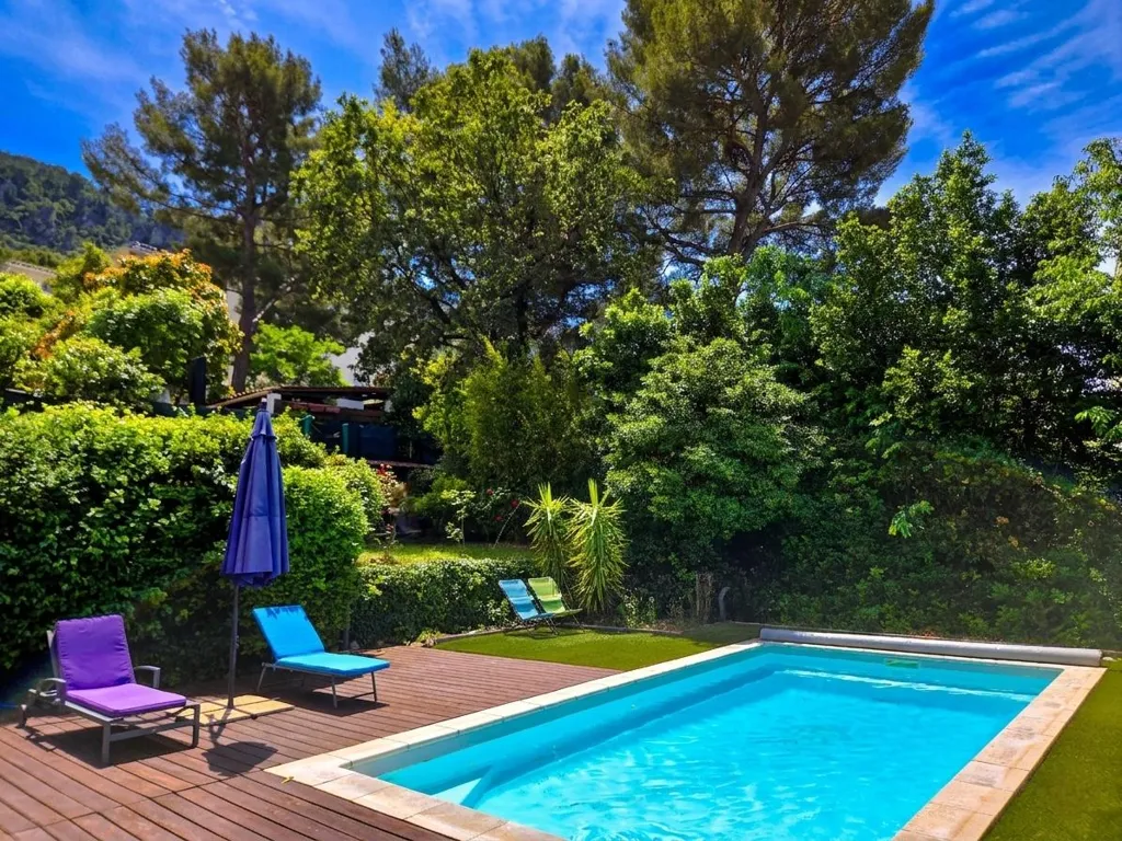 Bassein - Luxury Villa with Mountain View in Toulon