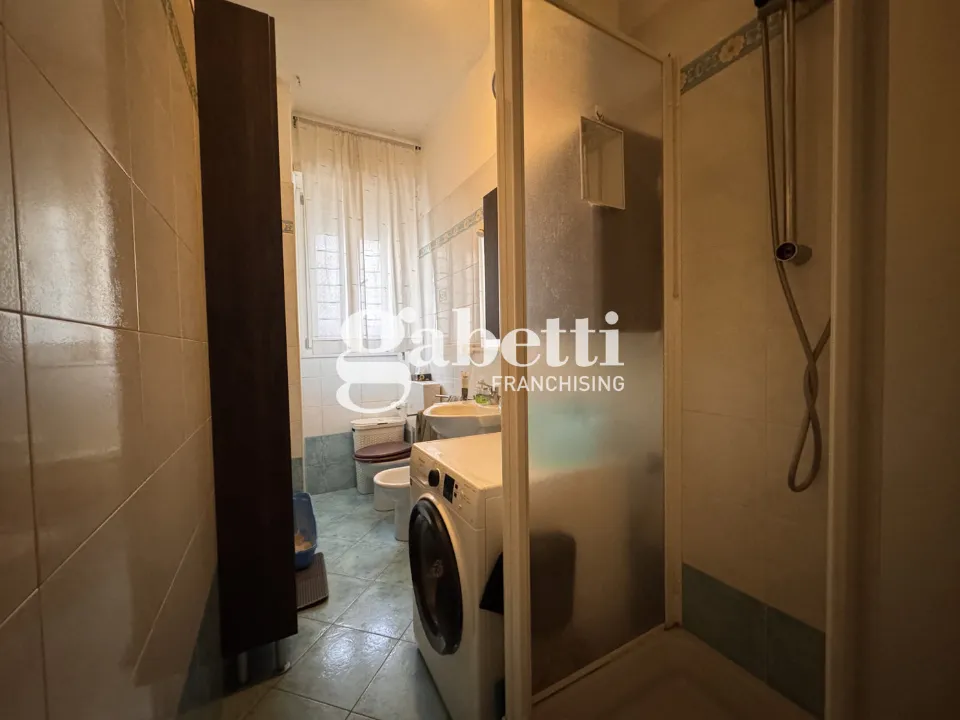 Salles de bain - Rented Triplex with Balconies in Turin