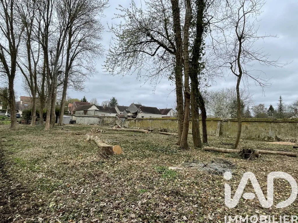 Jardin - Terrain Constructible à Les Ormes-sur-Voulzie