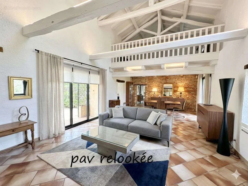 Séjour - Maison de 5 Chambres avec Piscine à Cahors