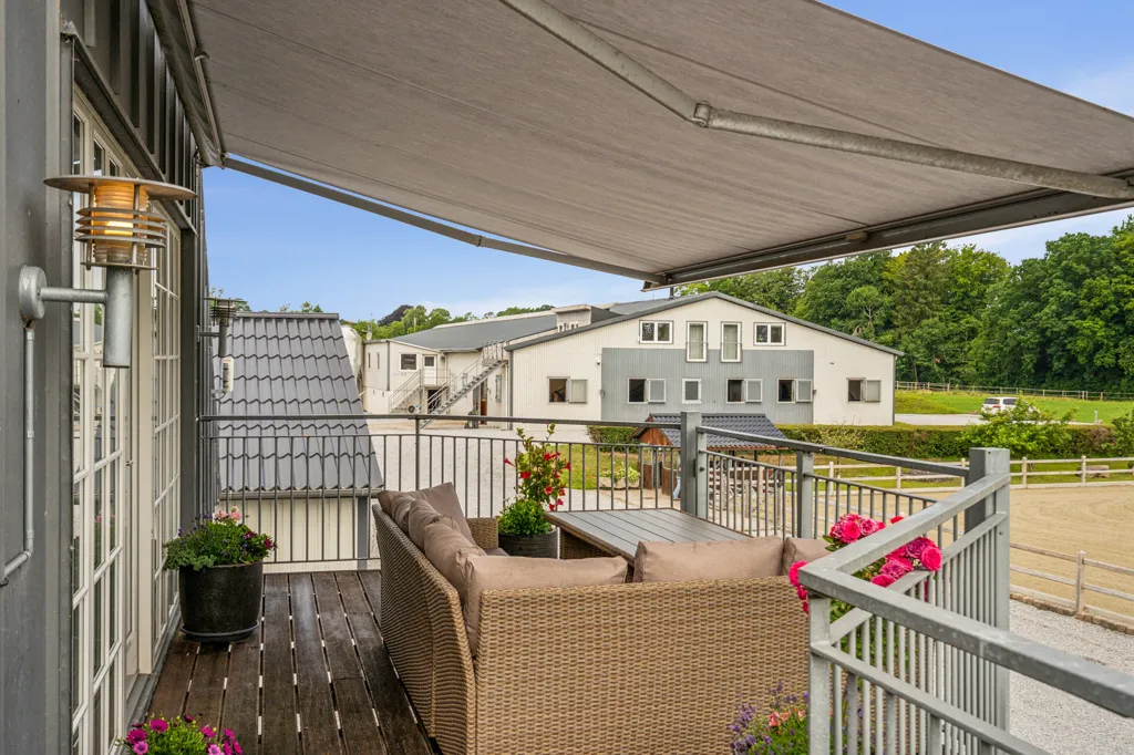 Terrasse - Equestrian Estate with Spa in Vinding