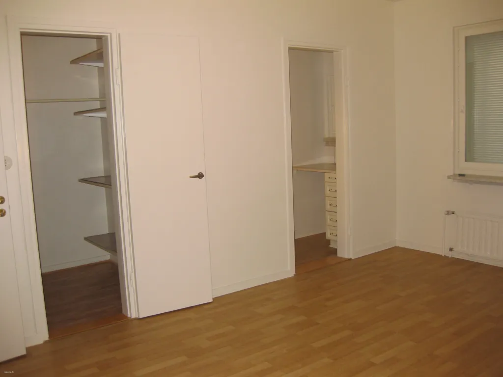 Magamistoad - Studio Flat with Garden Access in Kaleva, Tampere