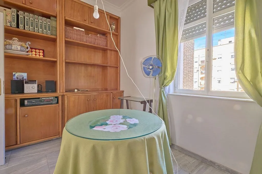 Kabinet - Apartment with Terrace in Pio XII, Jerez