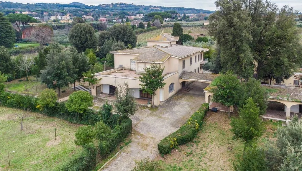 Õhuvaade - Colonial Villa with Pool in Marino, Rome