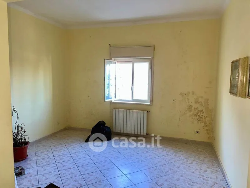 Pièces - Three-Bedroom Apartment in San Cataldo