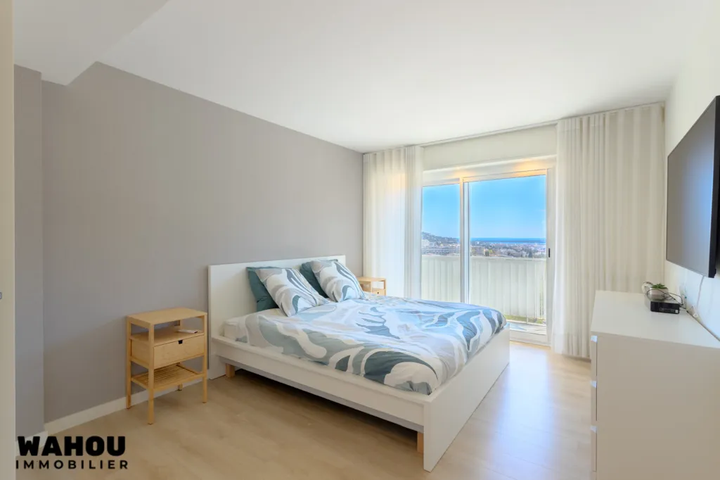 Chambres - Appartement 4P avec Vue Mer Panoramique au Cannet