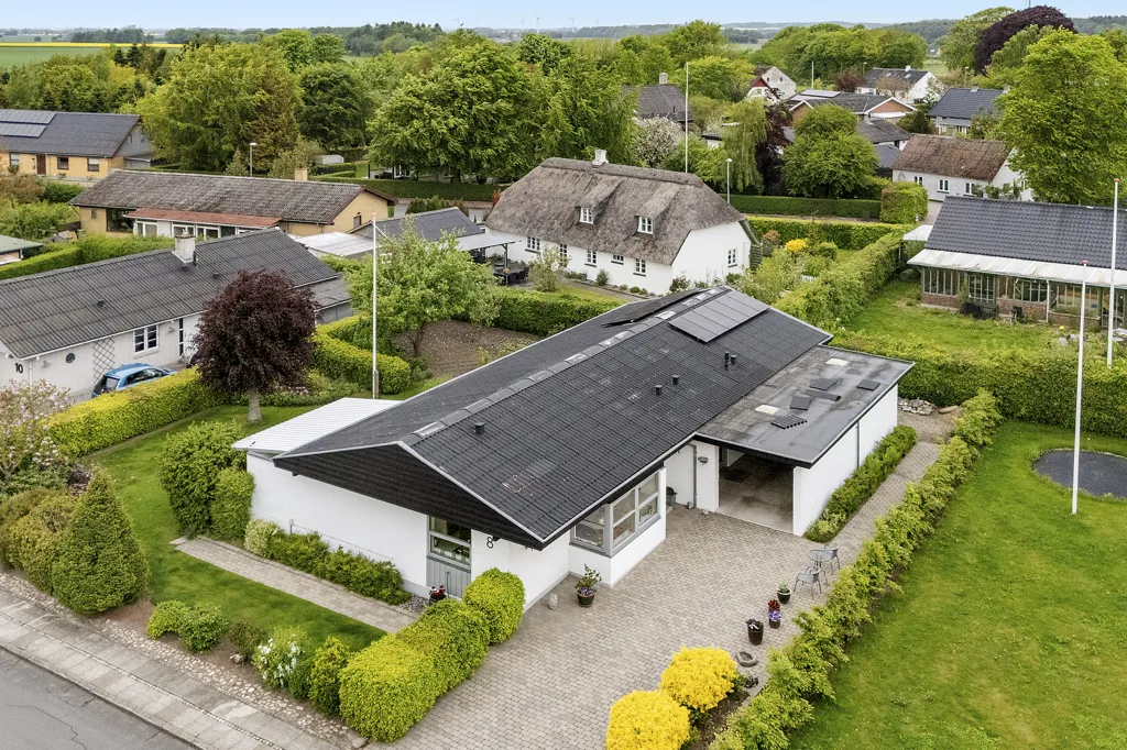 Aerial - Modernised Villa with Garden in Linde