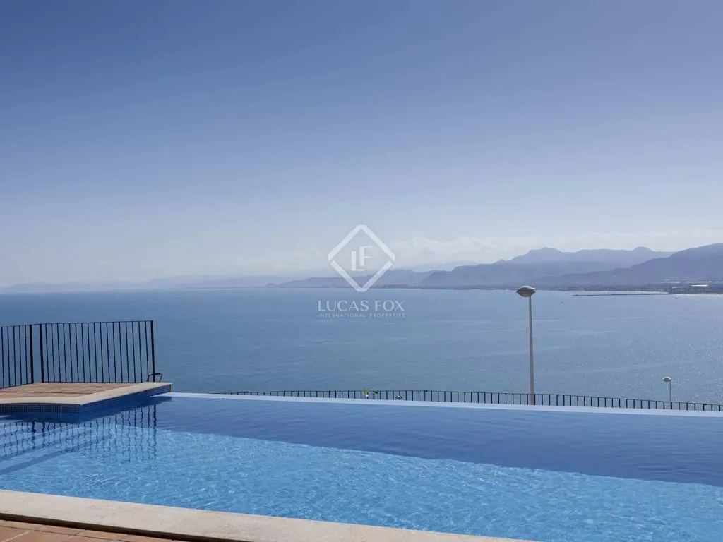 pool_area