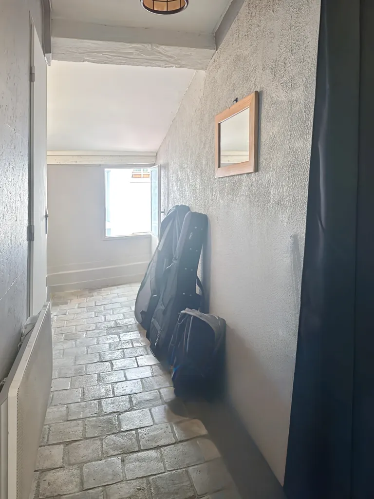 Hallway - Cosy T2 with South Exposure in Lyon