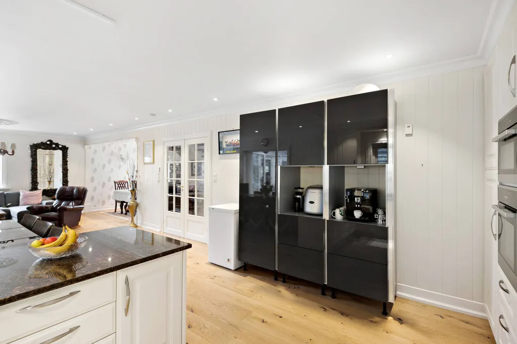 Cuisine - Modernised Detached House with Garden in Dyrsø
