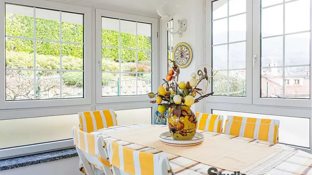 Salle à manger - Luxury Villa with Panoramic View in Ello