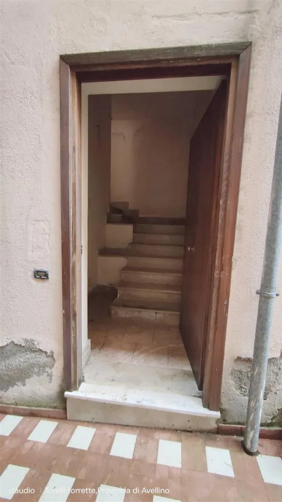 Entrée - Trilocale with Garden in Capocastello, Mercogliano