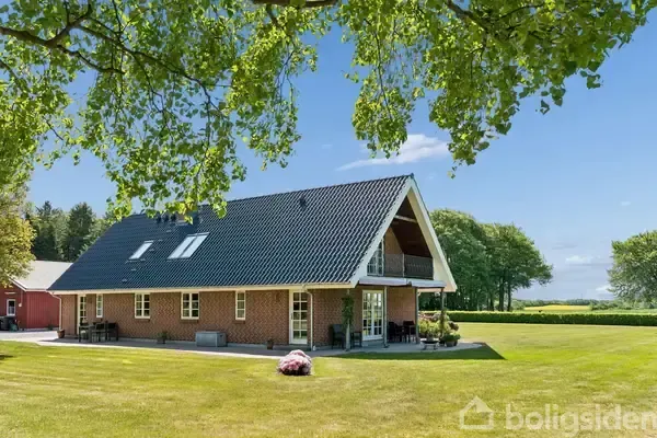 Välivaade - Modern House with Kennel in Brønderslev