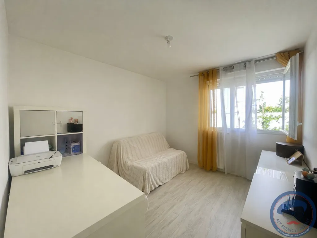 Kabinet - Eco-Friendly Townhouse with Terrace in La Canopée