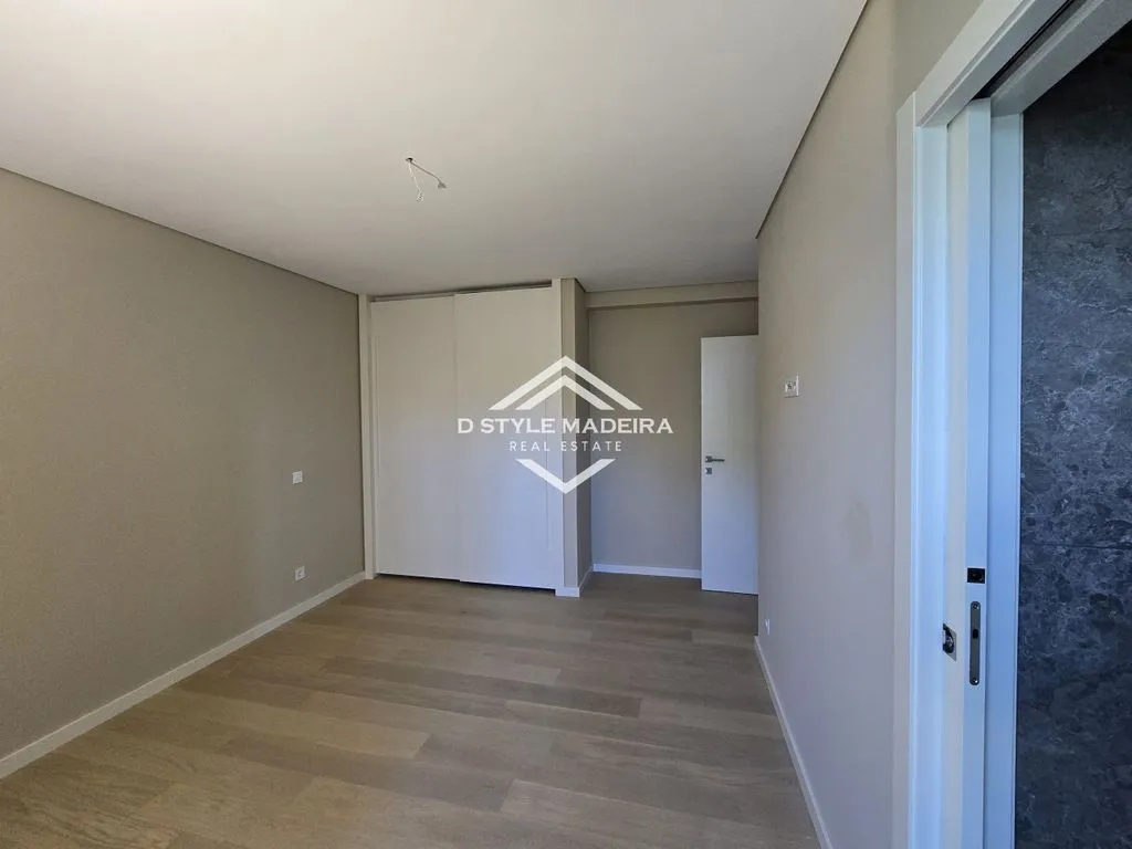 Bedrooms - Luxury Flat with Pool in Funchal, Madeira