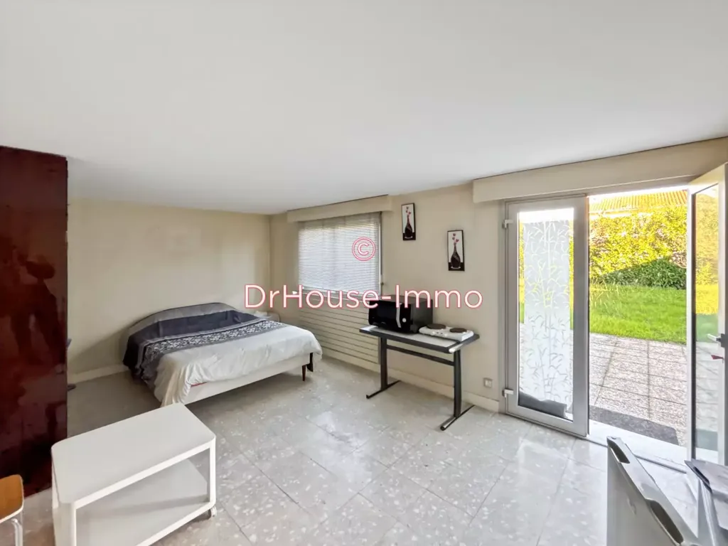 Magamistoad - Three-Bedroom House with Garden in Mérignac