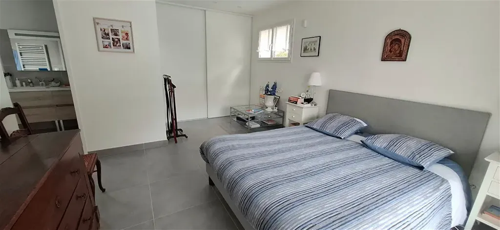 Magamistoad - Contemporary House with Pool in Breuillet