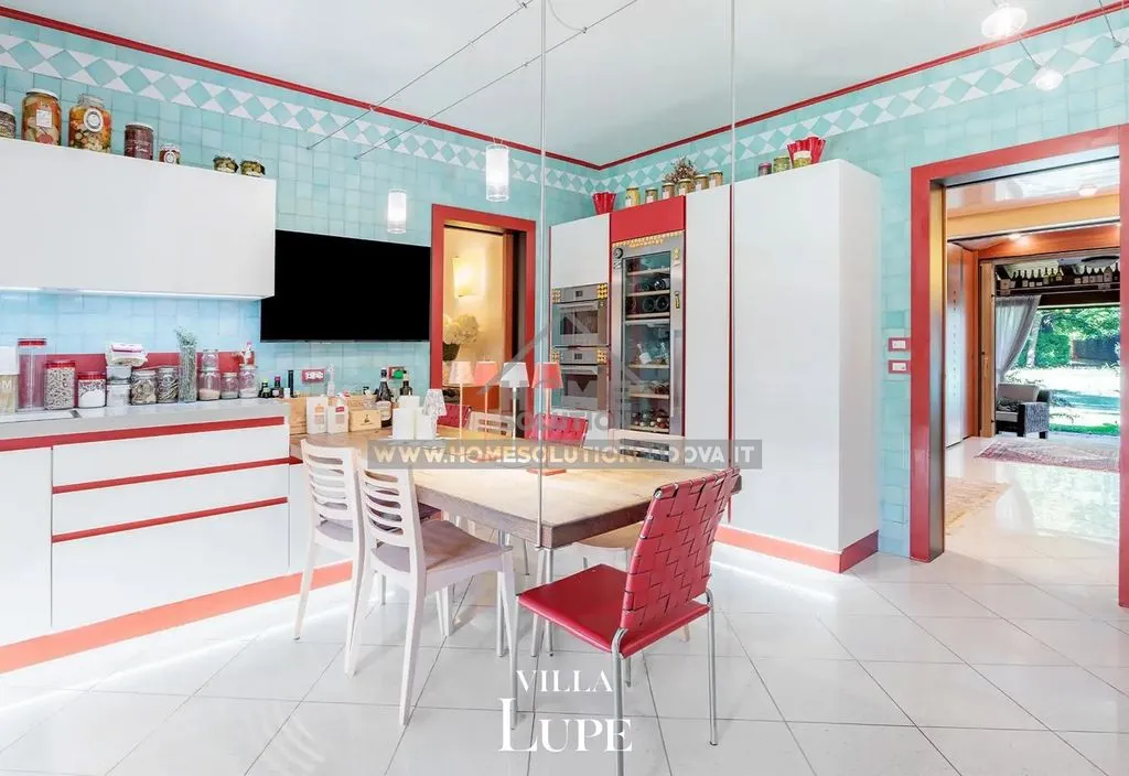 Köök - Luxury Villa with Private Garden in Latium
