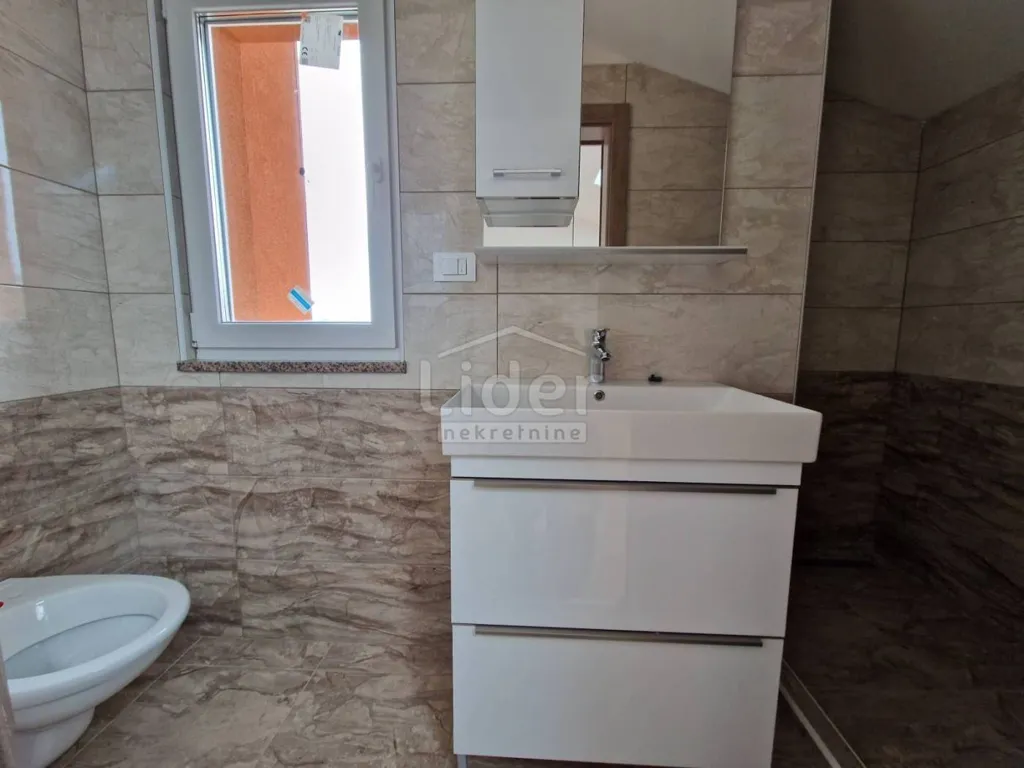 Bathrooms - Two-Storey Apartment with Terrace in Banjol, Rab