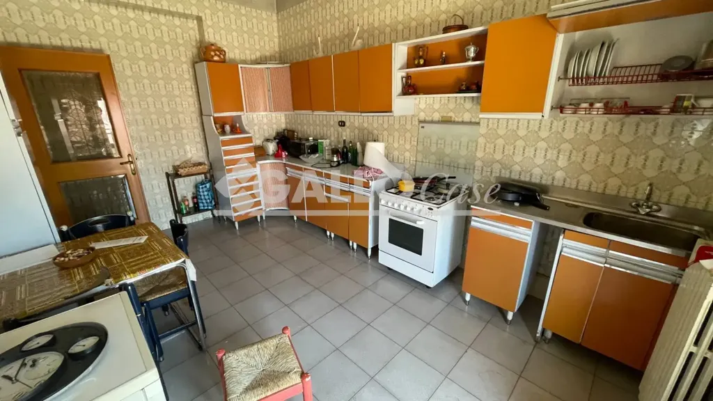 Cuisine - Spacious Apartment with Terrace in Cosenza