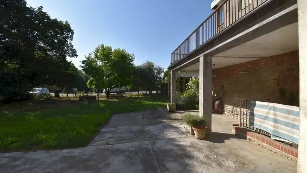 Terrass - Rustic Property with Farmhouse Charm in Vinchio