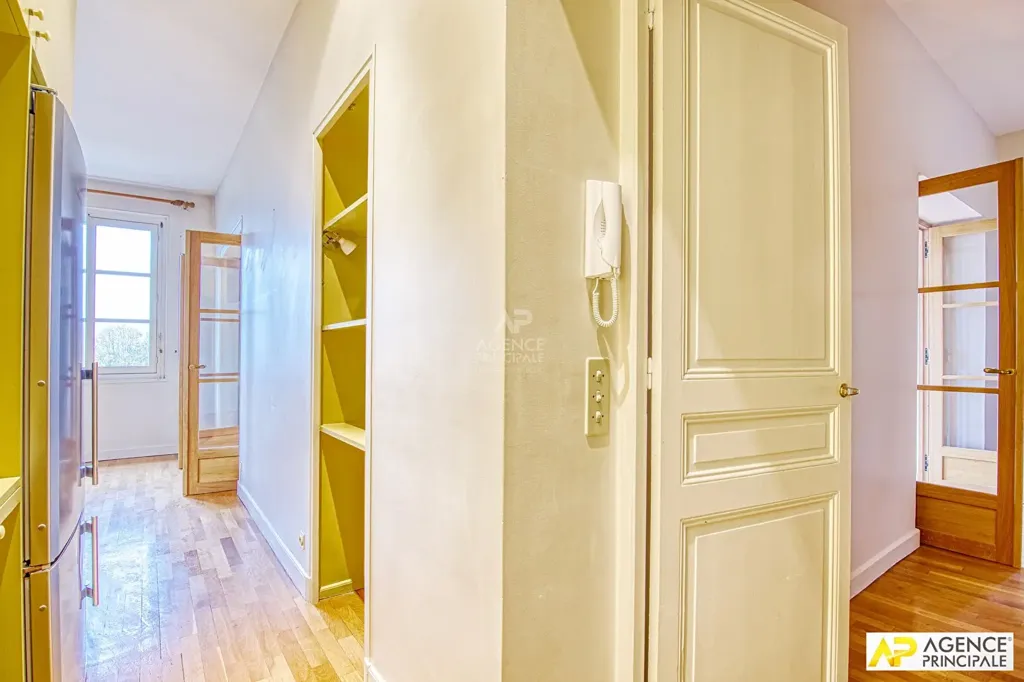 Entrée - Appartement Duplex avec Jardin à Versailles