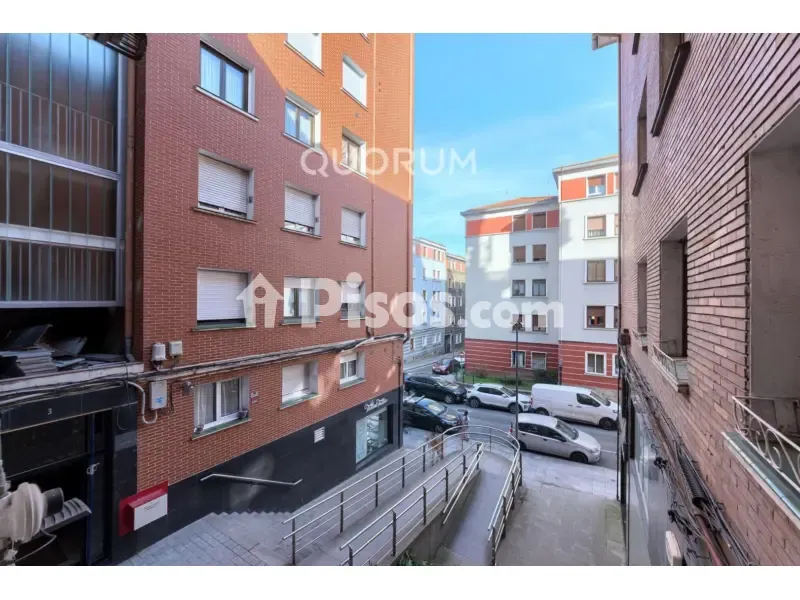 Aed - Apartment with Balcony in Basauri Centre