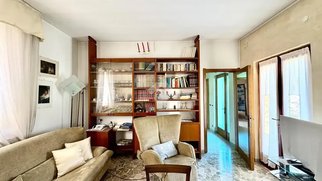 Séjour - Central Bifamily Villa with Terrace in Adro