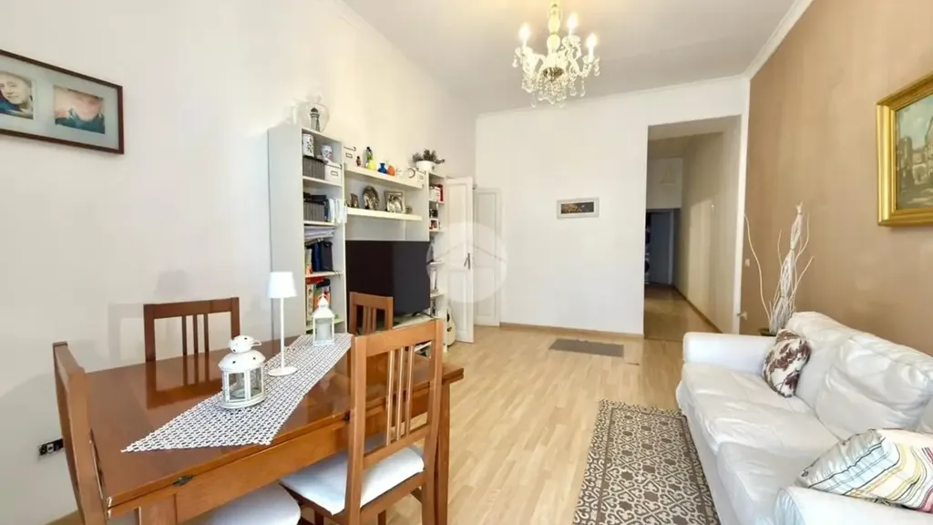 Soggiorno - Rearranged Apartment with Balcony in Naples