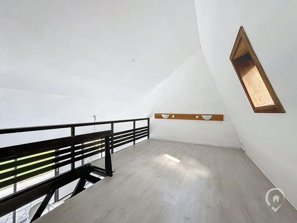 Pièces - Bungalow avec Terrasse à Hastière