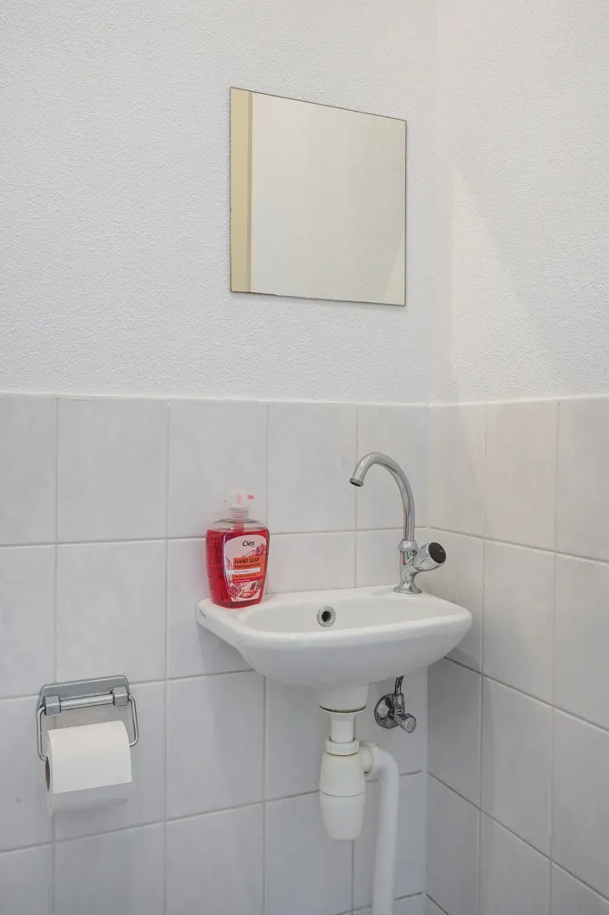 Bathrooms - Maisonette with Terrace in Transvaalkwartier