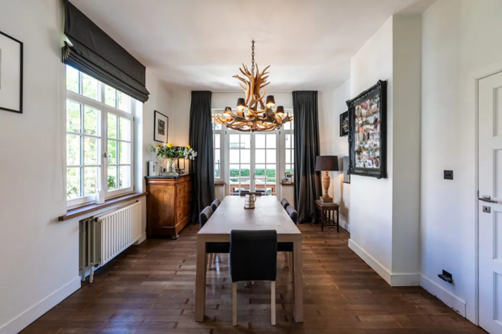 Salle à manger - Villa 4 Façades avec Jardin au Chant d'Oiseau