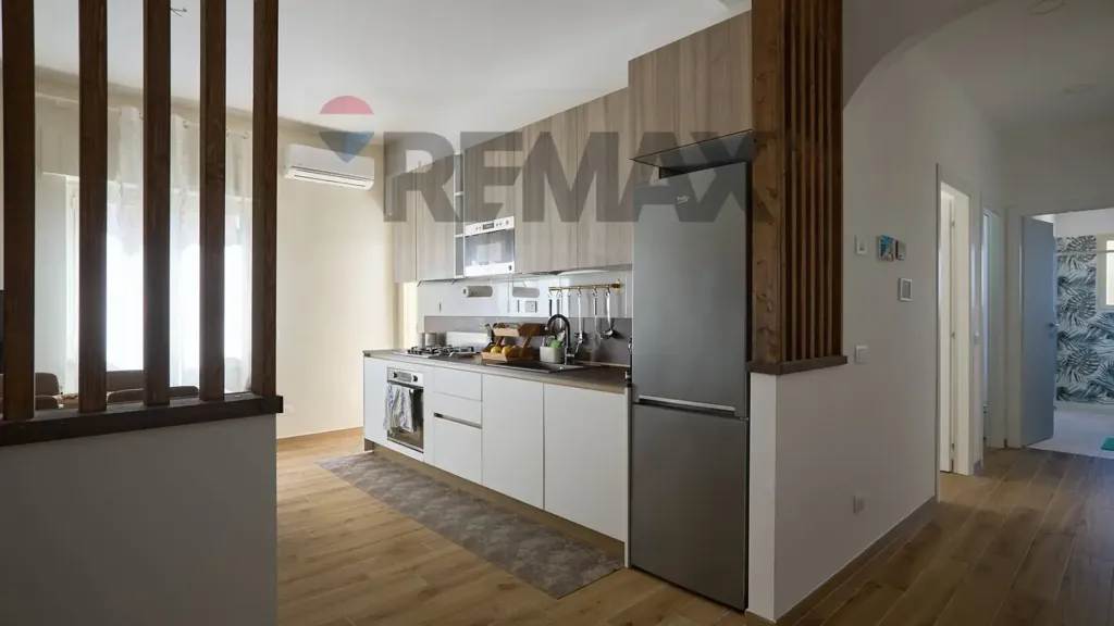 Cucina - Ristrutturato Triplex with Balcony in Torre Maura