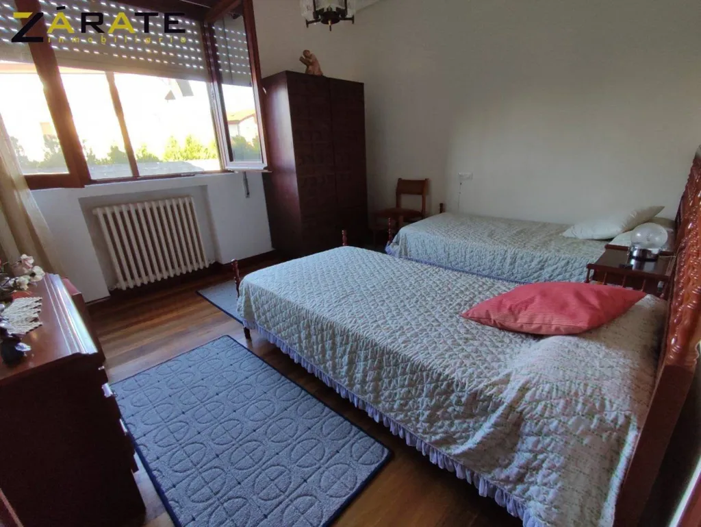 Magamistoad - 10-Room House with Pool in Larrabetzu
