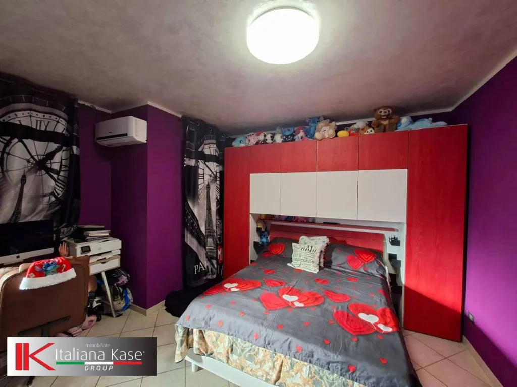 Bedrooms - Spacious Apartment with Terrace in Montalenghe