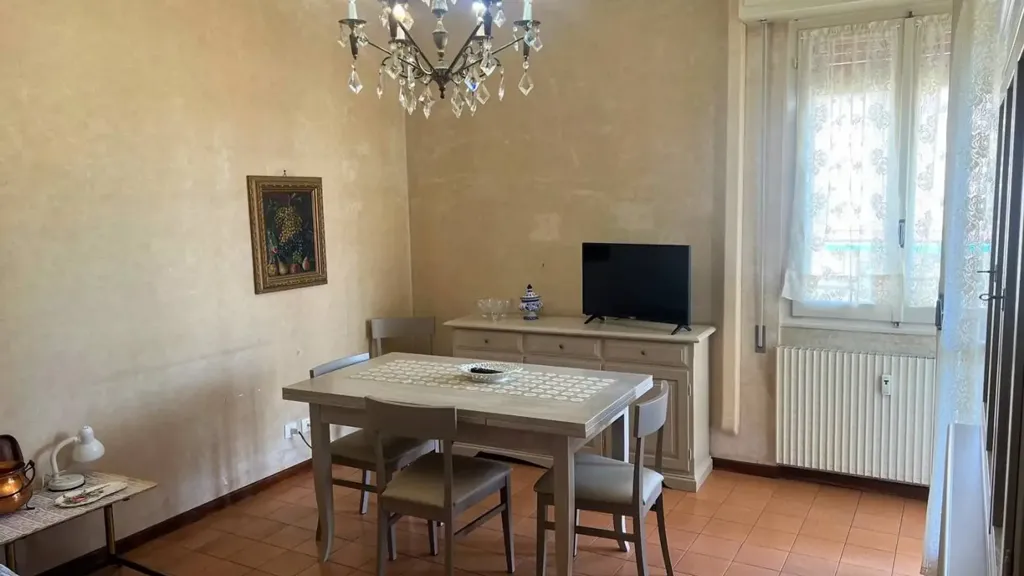 Salle à manger - Modernised Apartment with Balcony in Loano
