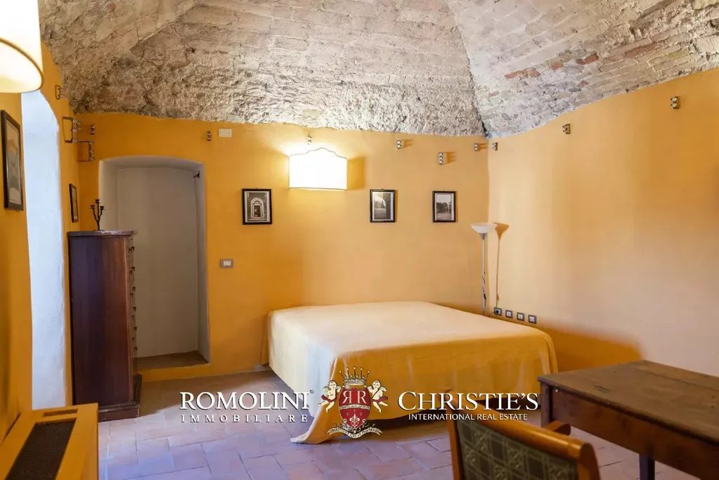 Söögituba - Historic Estate with Castle in Umbria