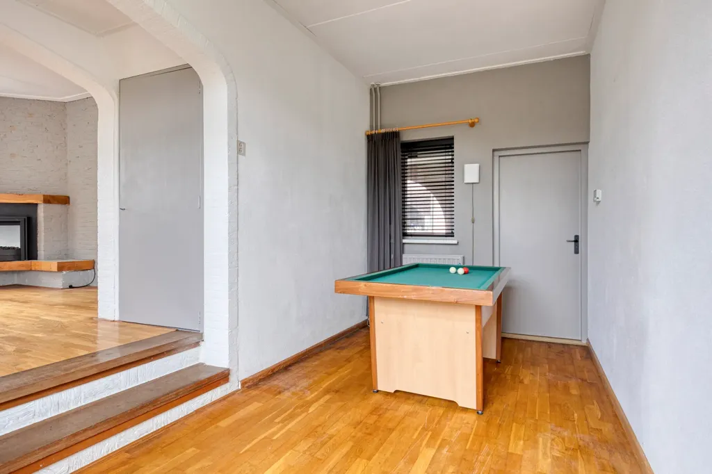 5-room house in Nieuw-vossemeer