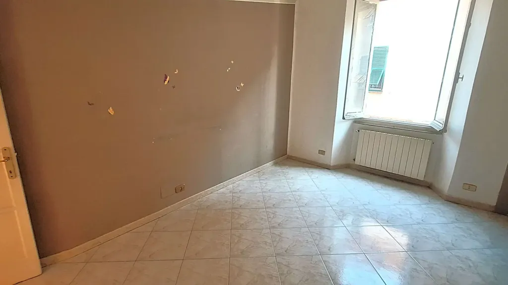 Toad - Spacious Apartment with Central Location in Campomorone