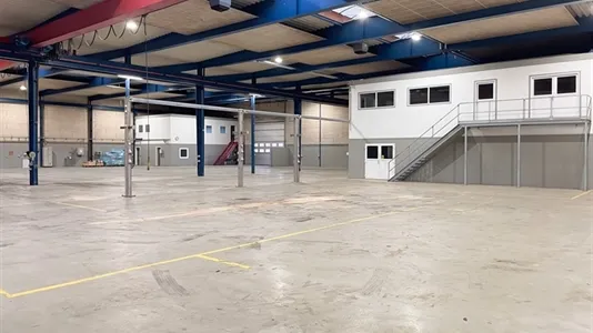 Pièces - Warehouse with Office Space in Pandrup