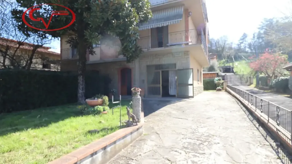 Extérieur - Trifamiliare Villa with Garden in Montevarchi