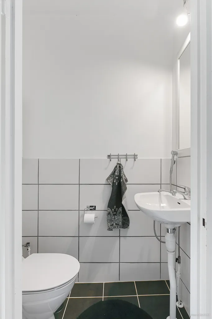 Vannitoad - Apartment with Glazed Balcony in Borås