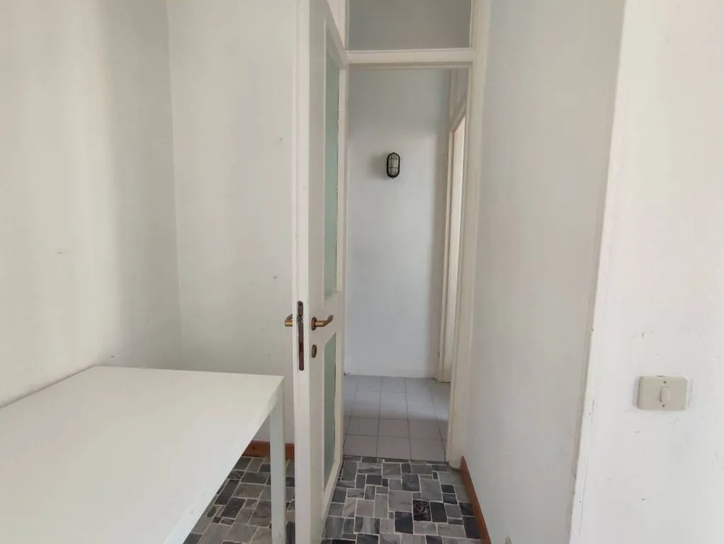 Esik - Luxury Trilocale with Balcony in Milan