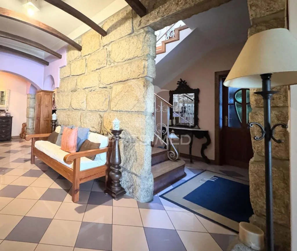 Hallway - Detached House with Solar Exposure in Guimarães
