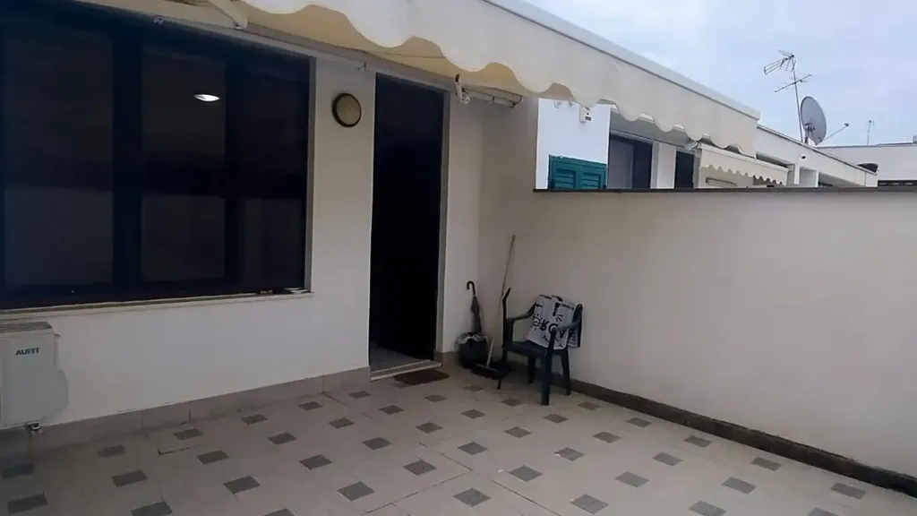 Terrasse - Modernised 2-Bed Flat with Terrace in Santa Marinella