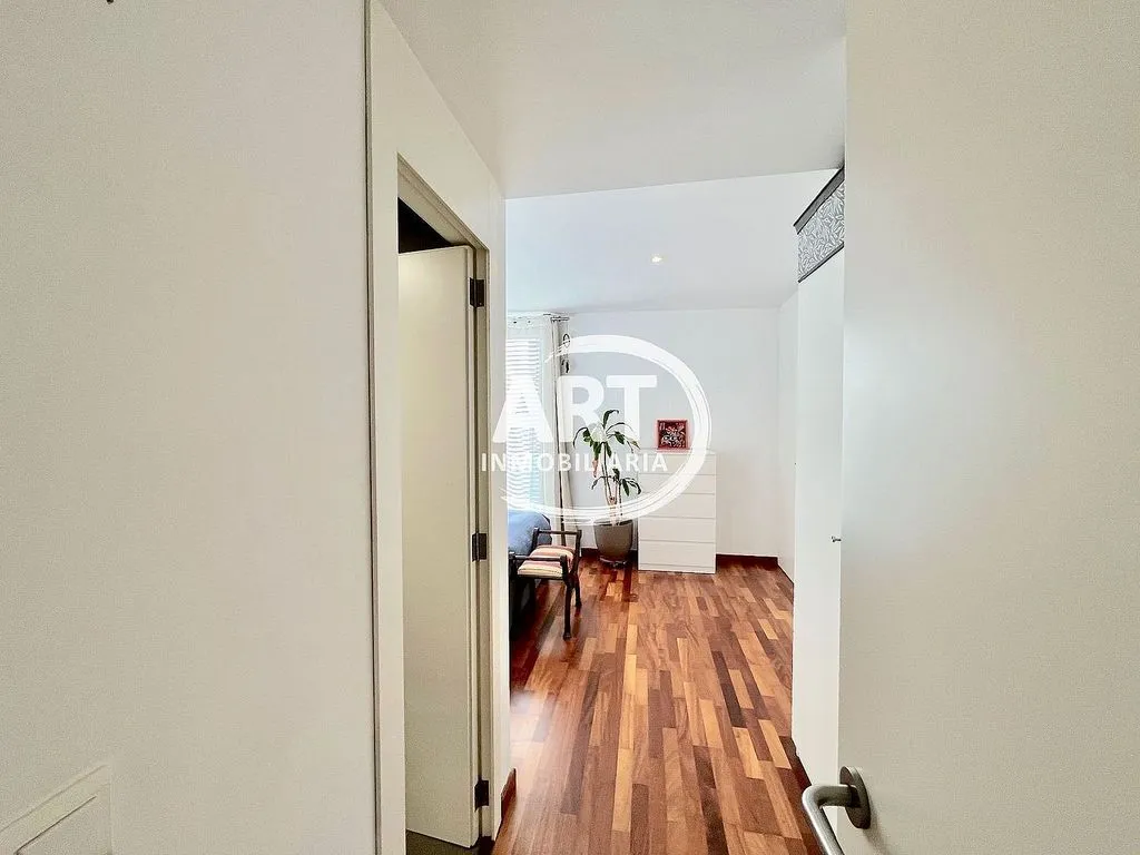 Entrée - Duplex with Garage in Rocafort