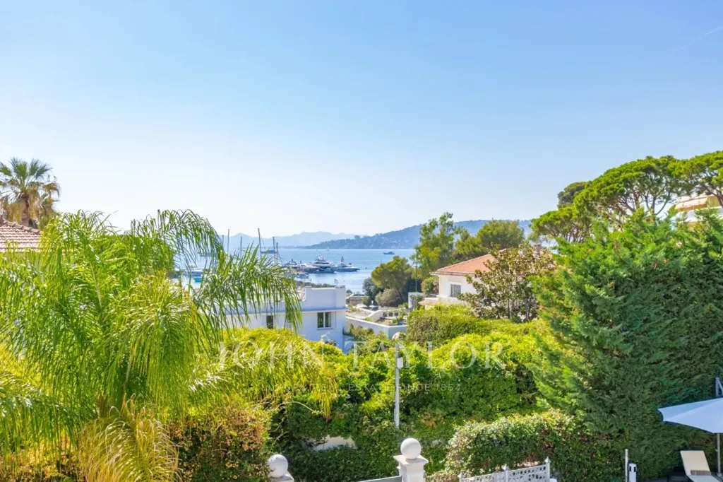 Terrazza - Néo-Mauresque Villa with Pool in Antibes